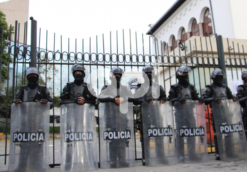 UIO-PROTESTAS-CASA DE LA CULTURA