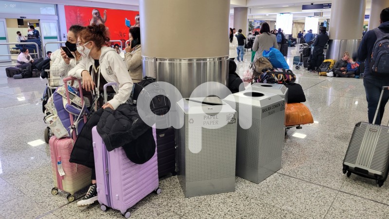PERSONAS-AEROPUERTO