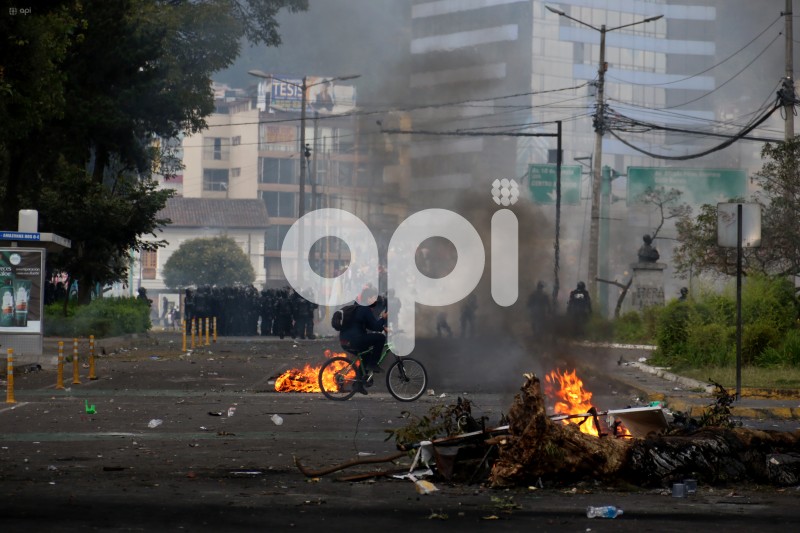 UIO-PROTESTAS-UNIVERSIDAD CENTRAL
