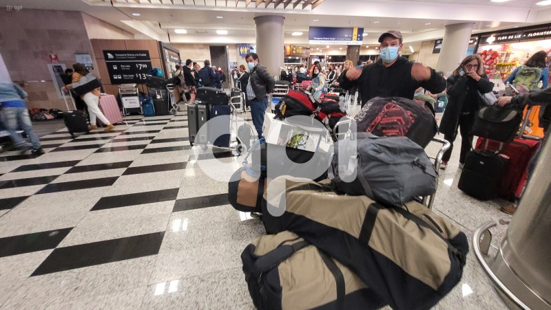 PERSONAS-AEROPUERTO
