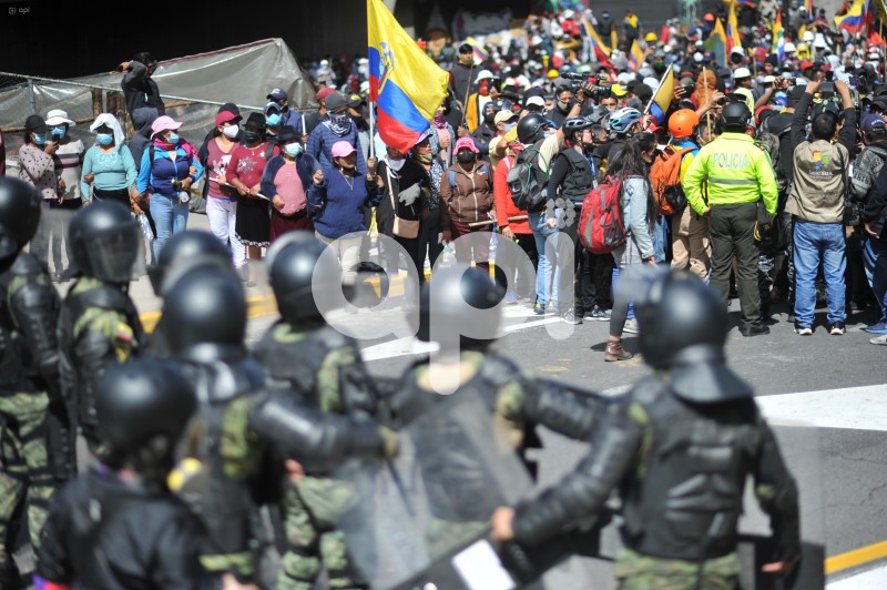 UIO-PROTESTAS-CONAIE-DIA 11-MUJERES