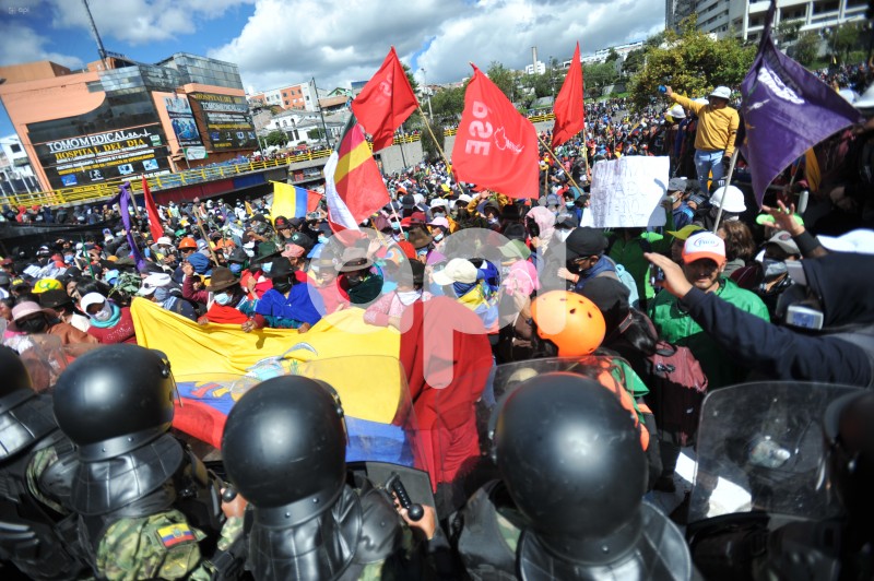 UIO-PROTESTAS-CONAIE-DIA 11-MUJERES