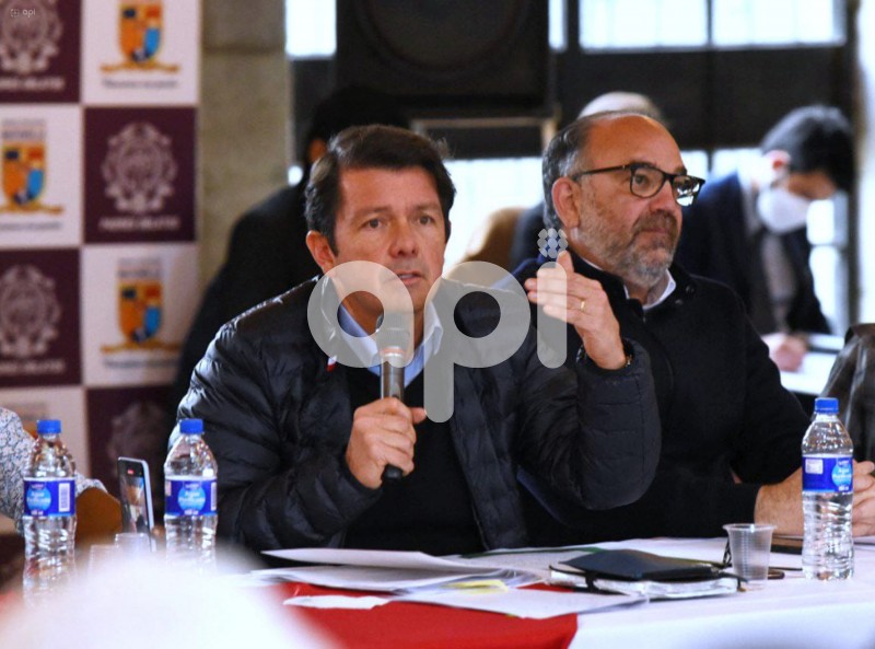 REUNION-CONAIE-GOBIERNO