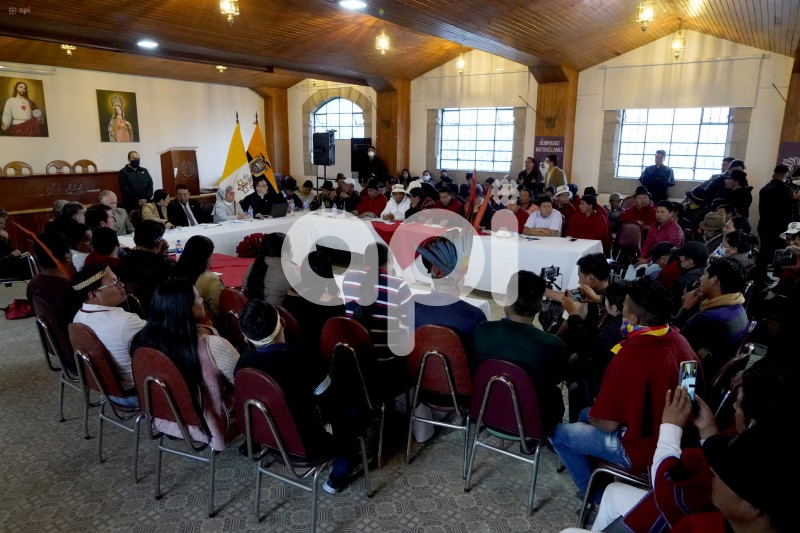 REUNION-CONAIE-GOBIERNO