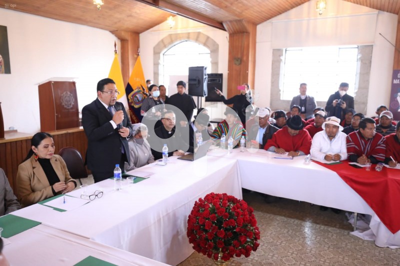 REUNION-CONAIE-GOBIERNO