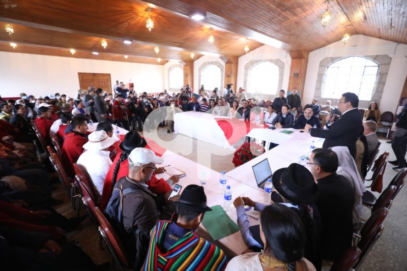 REUNION-CONAIE-GOBIERNO