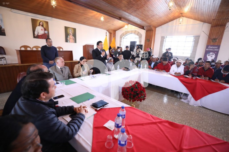 REUNION-CONAIE-GOBIERNO