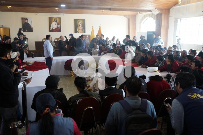 UIO-DIALOGO-IZA-GOBIERNO