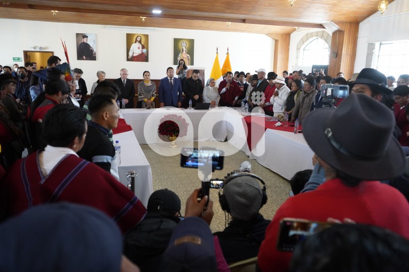 UIO-DIALOGO-IZA-GOBIERNO