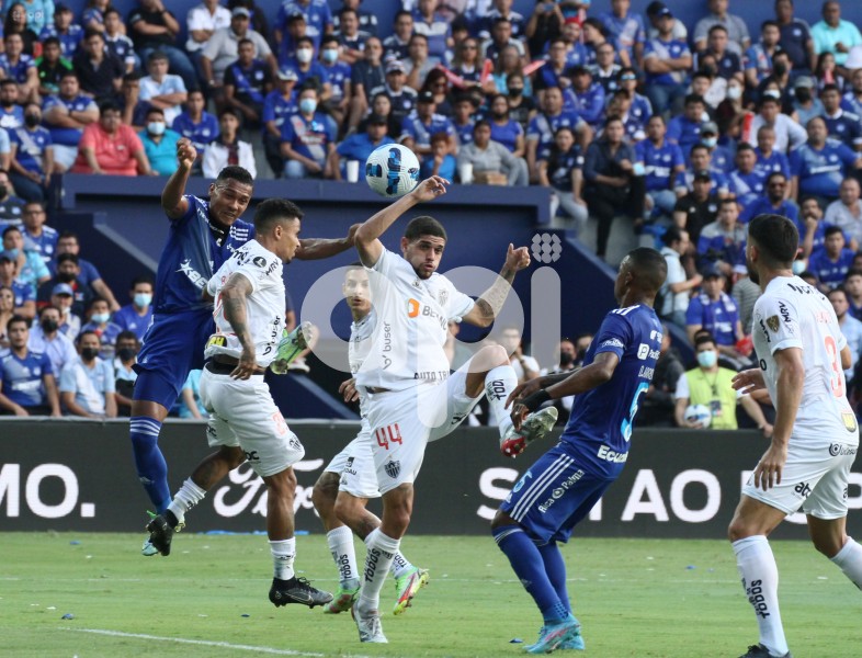FBL-LIBERTADORES-EMELEC-MINEIRO