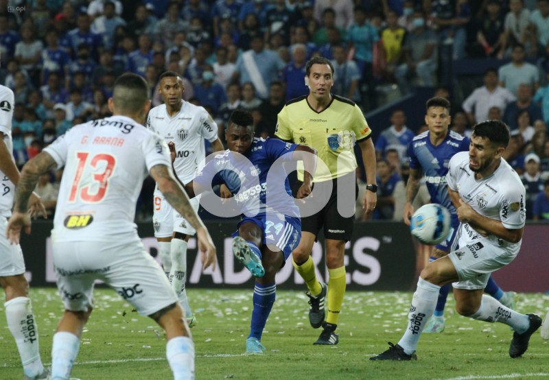 FBL-LIBERTADORES-EMELEC-MINEIRO