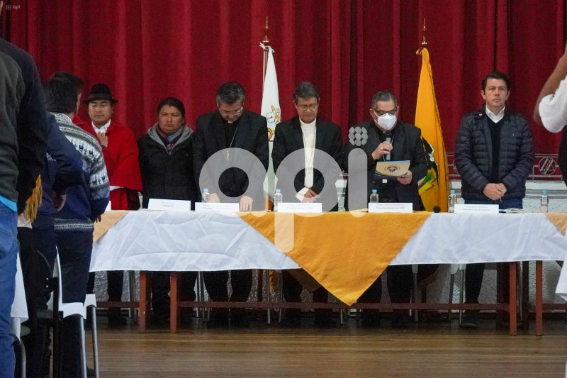 DIALOGO-GOBIERNO-CONAIE-CONFEDERACION