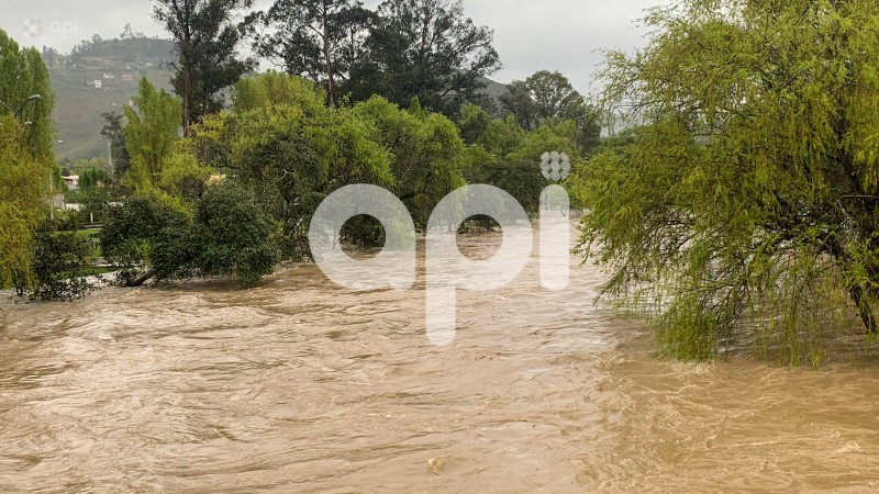 GUALACEO-DESBORDAMIENTO-RIO-SANTABARBARA