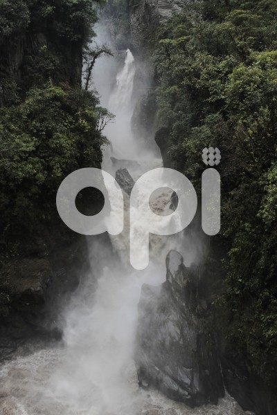 GYE-LLUVIAS BAÑOS