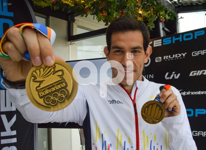 CUENCA-ESTEBAN-ENDERICA-MEDALLISTA