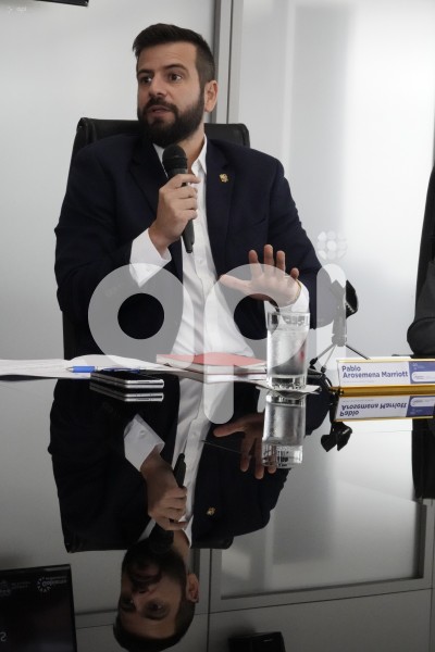 MINISTRO-AROSEMENA