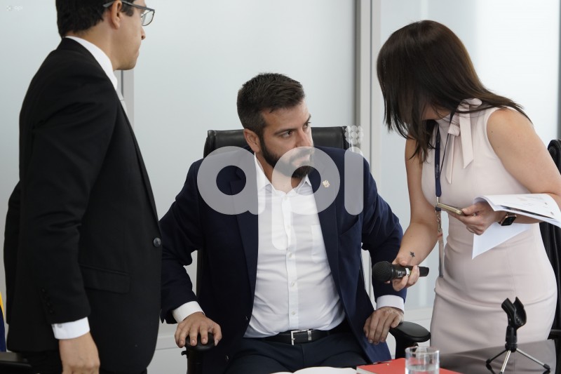 MINISTRO-AROSEMENA