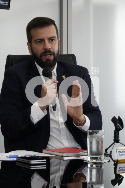 MINISTRO-AROSEMENA