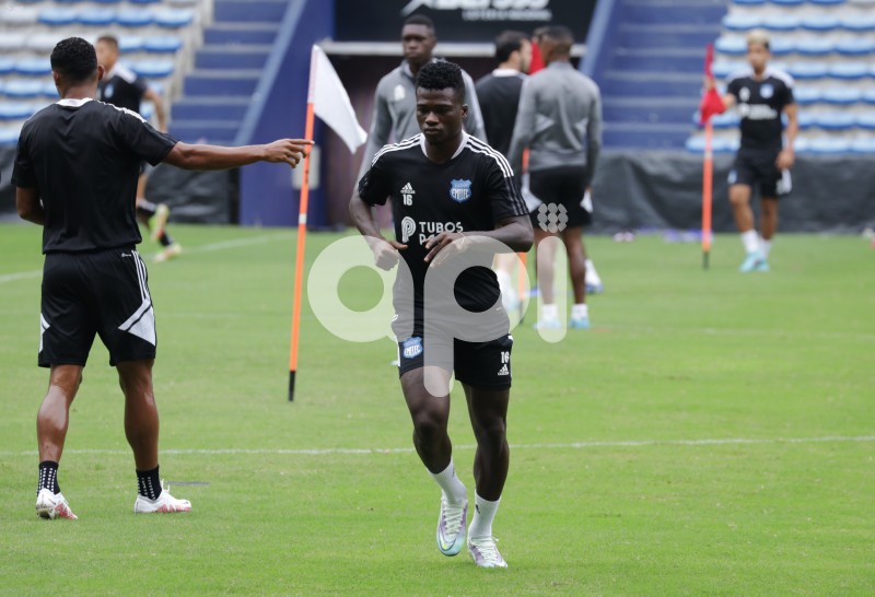 GYE-ENTRENAMIENTO-EMELEC