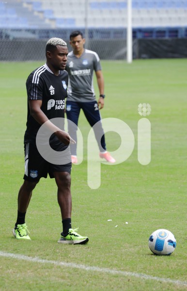 GYE-ENTRENAMIENTO-EMELEC