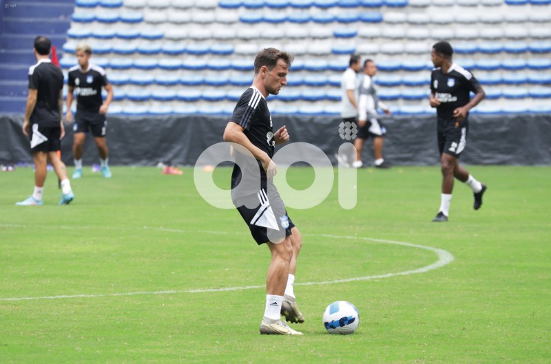 GYE-ENTRENAMIENTO-EMELEC