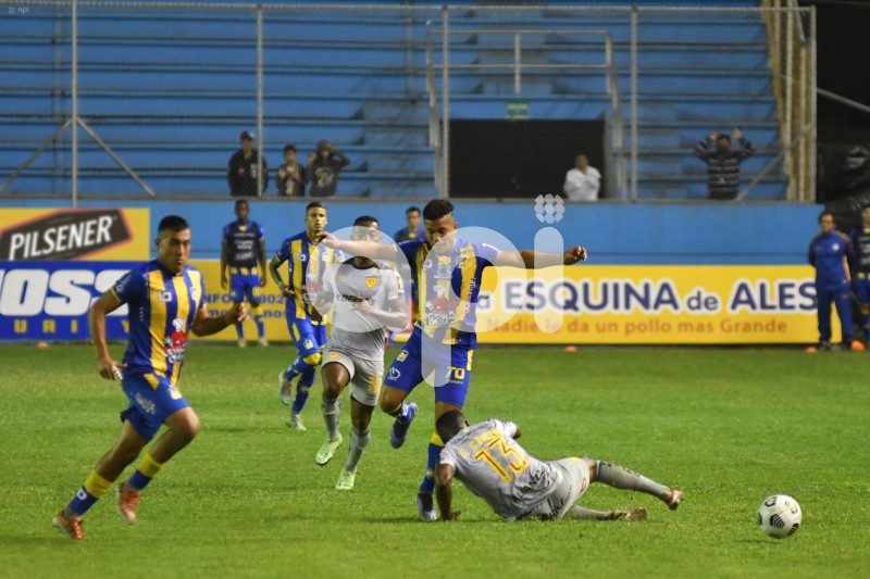 FBL-LIGAPRO-DELFIN - AUCAS