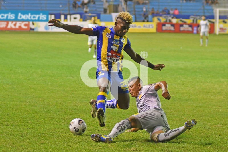 FBL-LIGAPRO-DELFIN - AUCAS