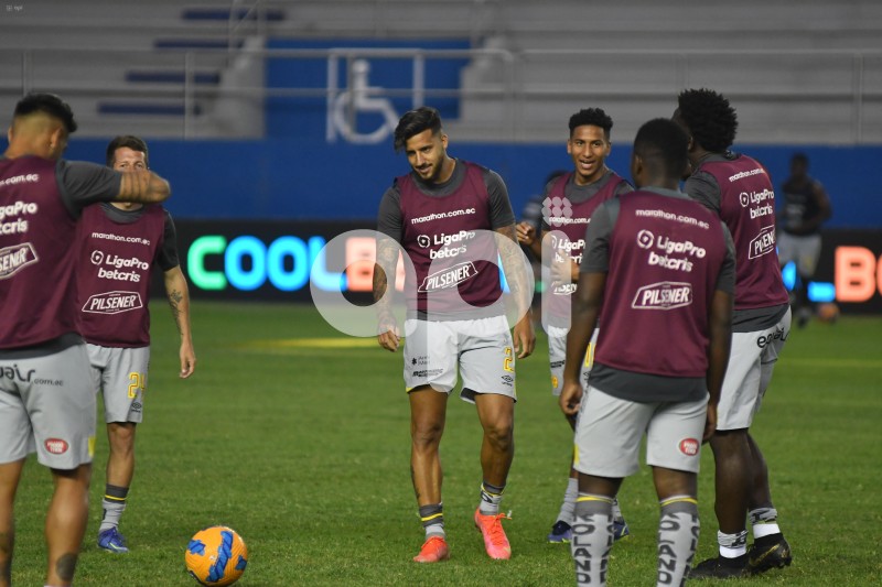 FBL-LIGAPRO-DELFIN - AUCAS