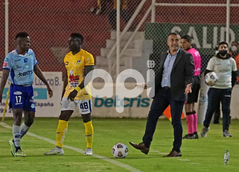FBL-LIGA-PRO-MACARA-DELFIN-