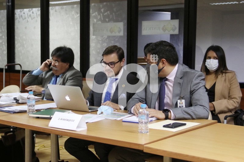 UIO-AUDIENCIA-DHRUV