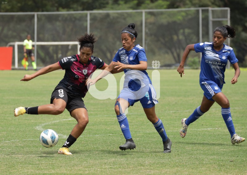 FBL-SUPERLIGA-EMELEC-DRAGONAS