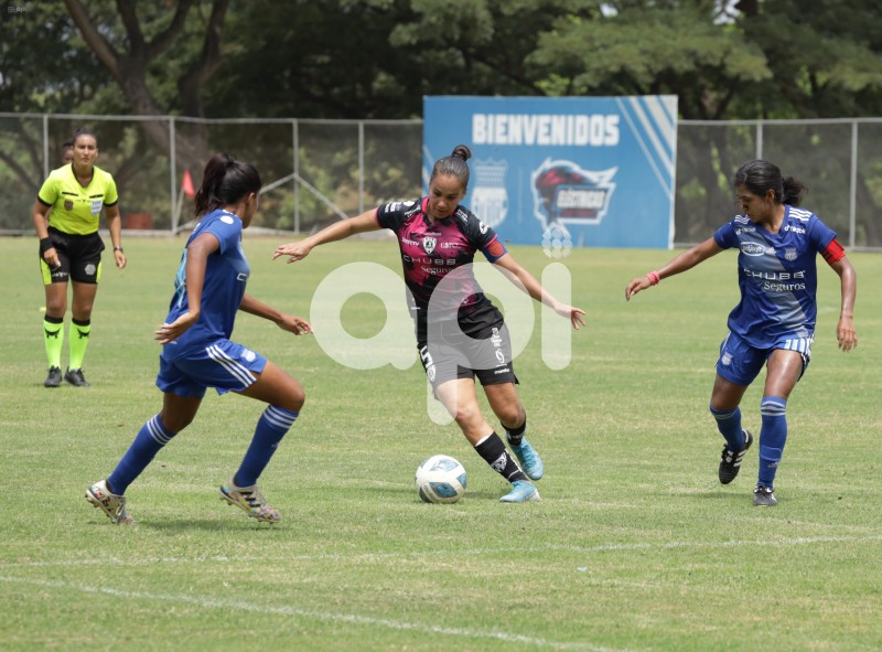 FBL-SUPERLIGA-EMELEC-DRAGONAS
