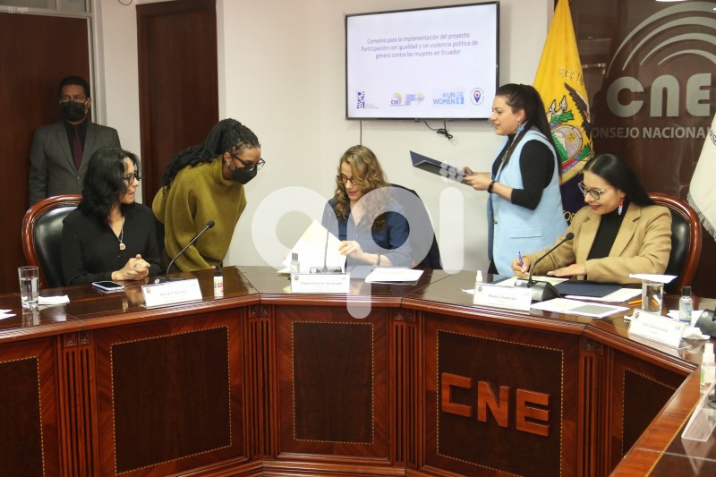 UIO-CNE-FIRMACONVENIO