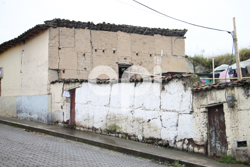 TEMBLOR-CARCHI