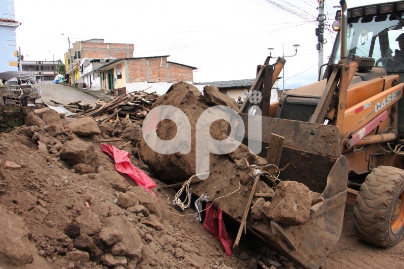 TEMBLOR-CARCHI