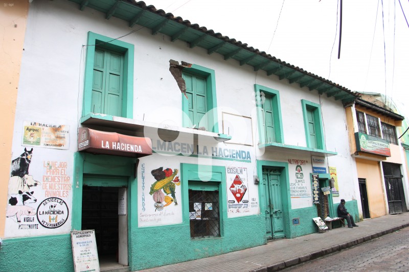 TEMBLOR-CARCHI