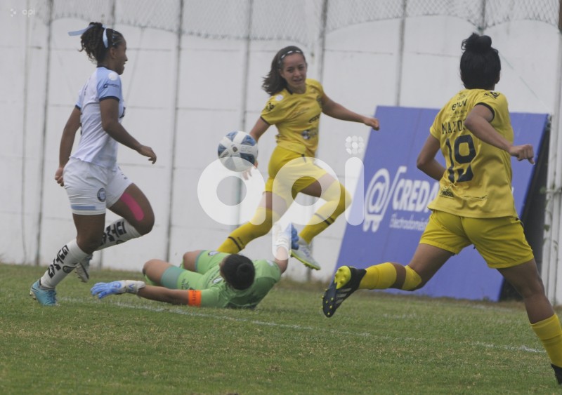 FBL-SUPERLIGA FEMENINA-CITY-CARNERA