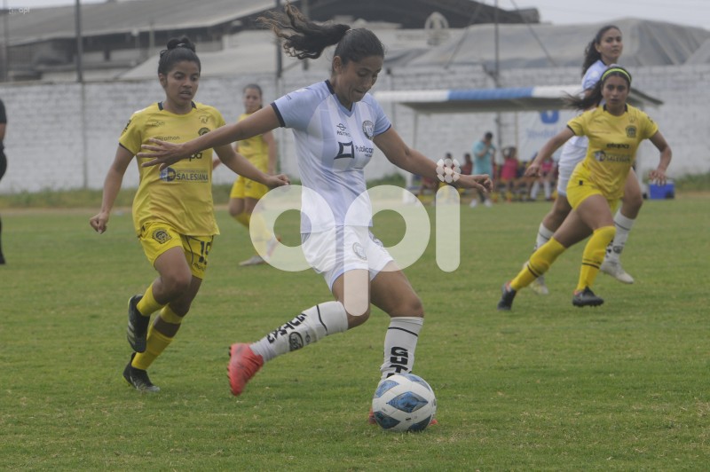 FBL-SUPERLIGA FEMENINA-CITY-CARNERA