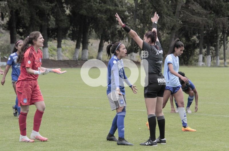 FBL-SUPERLIGA FEMENINA-MACARA-EMELEC