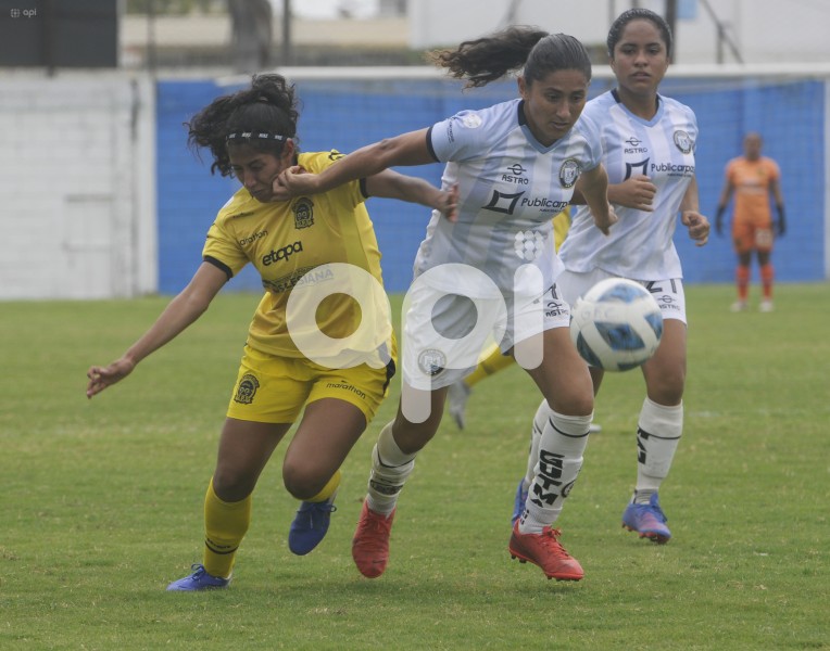 FBL-SUPERLIGA FEMENINA-CITY-CARNERA