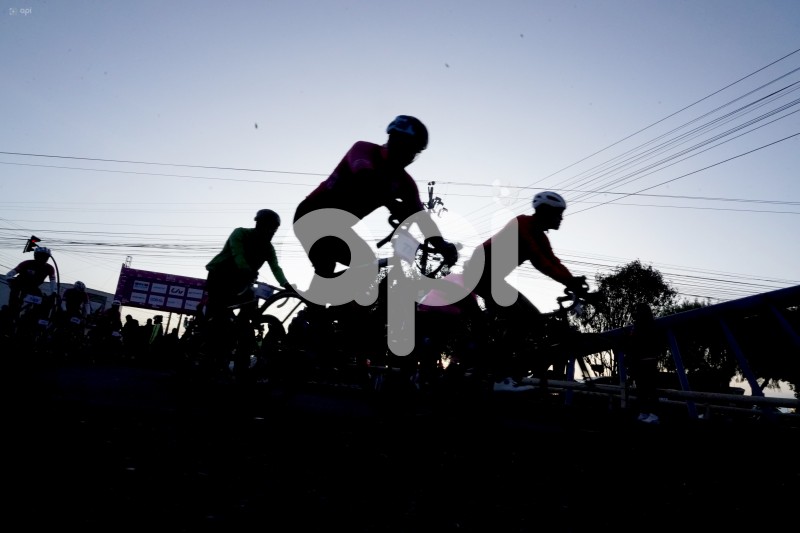 CICLISMO-GIRO-RIDE-LIKE-A-PRO