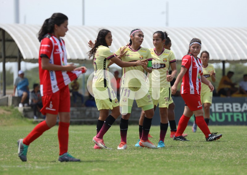 FBL-SUPERLIGA-BARCELONA-T UNIVERSITARIO