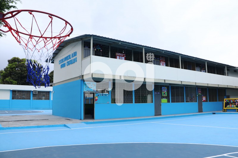 GYE-ESCUELA REMODELADA