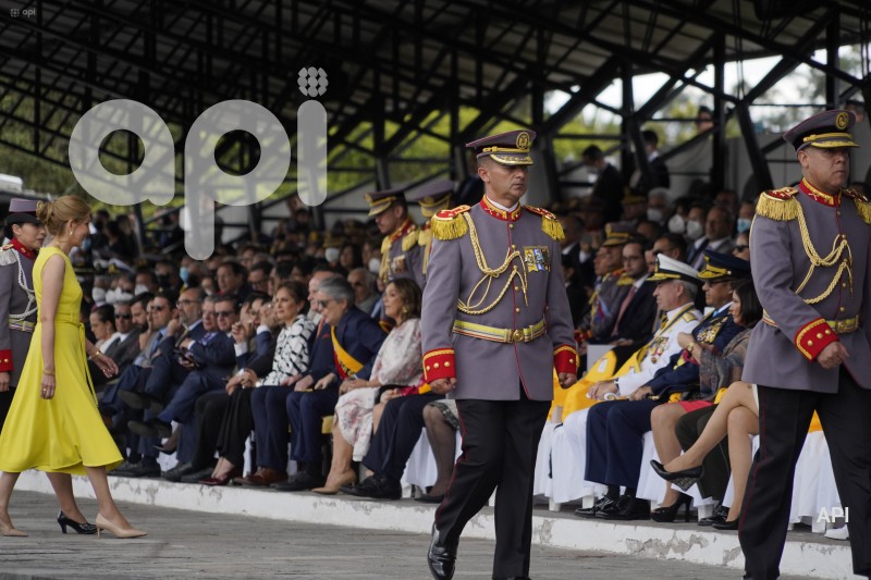 CEREMONIA-MILITAR