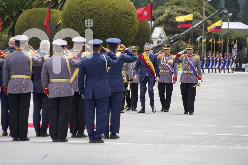 CEREMONIA-MILITAR