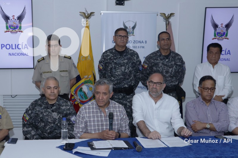 GYE-RUEDA PRENSA EXPLOSION