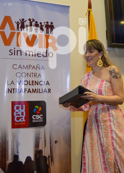 CUENCA-CAMPANA-NO-VIOLENCIA