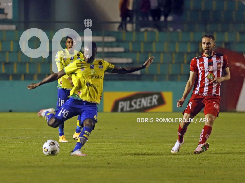 FBL-LIGAPRO-GUALACEO-TECNICO-UNIVERSITARIO