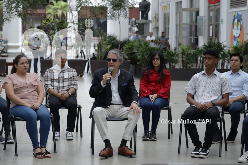GYE-FIRMA VETO LEY COMUNICACIÓN