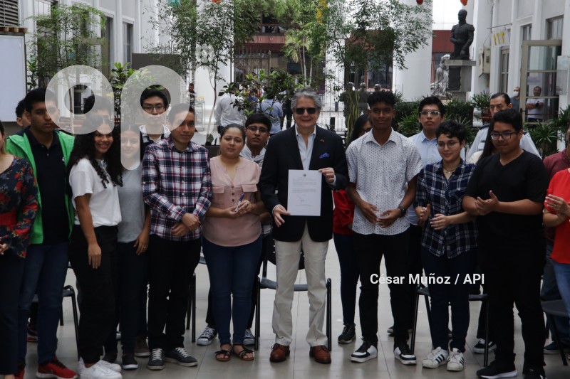 GYE-FIRMA VETO LEY COMUNICACIÓN